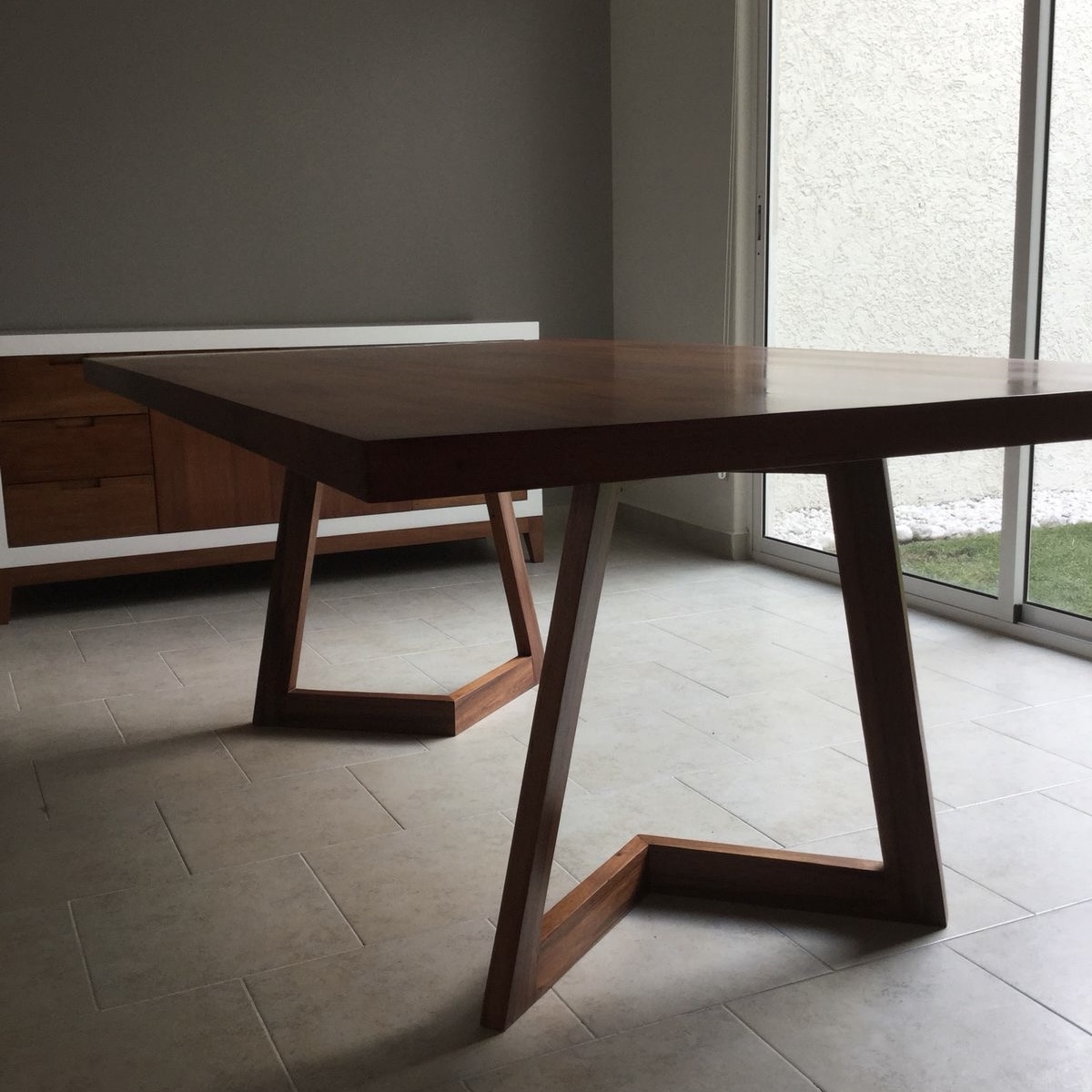 Triplay de Tzalam dining table